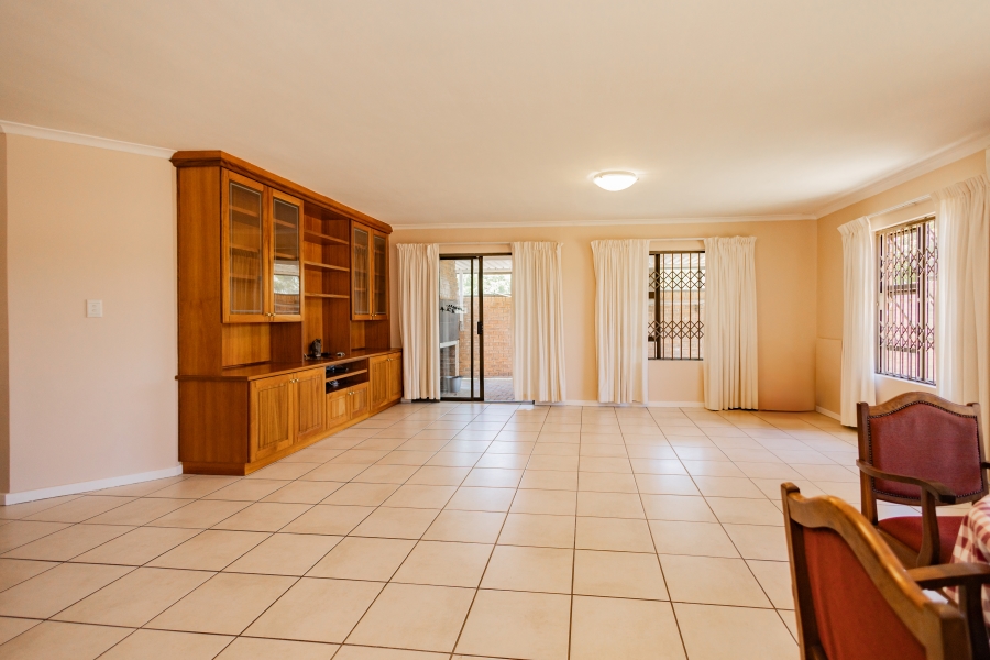 3 Bedroom Property for Sale in Tara Western Cape